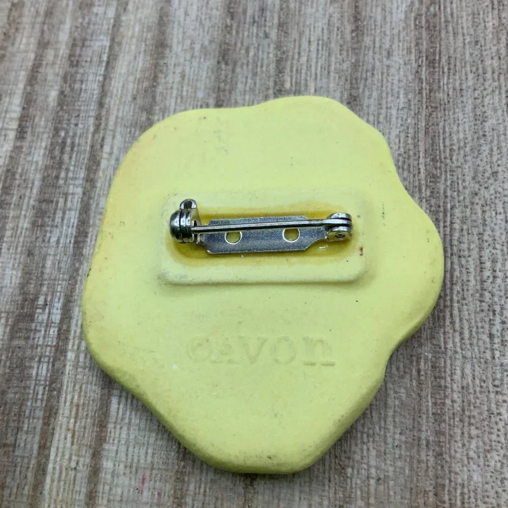 Avon Vintage 60' Ceramic Pansy Yellow Flower Brooch